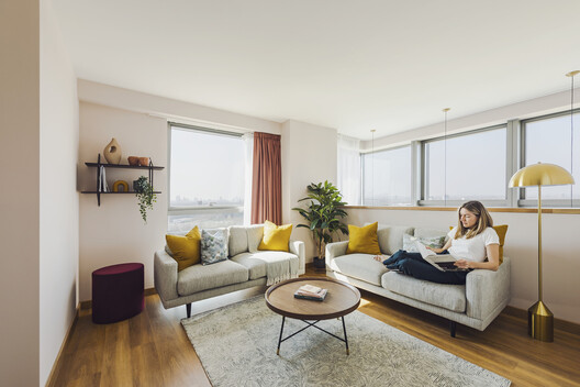 Internal Acoustics: Effective Noise Mitigation Techniques in Architecture - Image 7 of 16